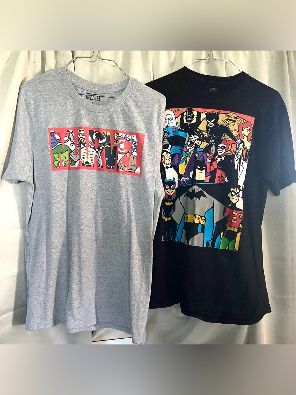 2 Superhero Marvel & DC Tee’s. Measurements in photos.